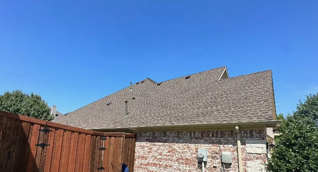 Completed roof replacement project in Graham